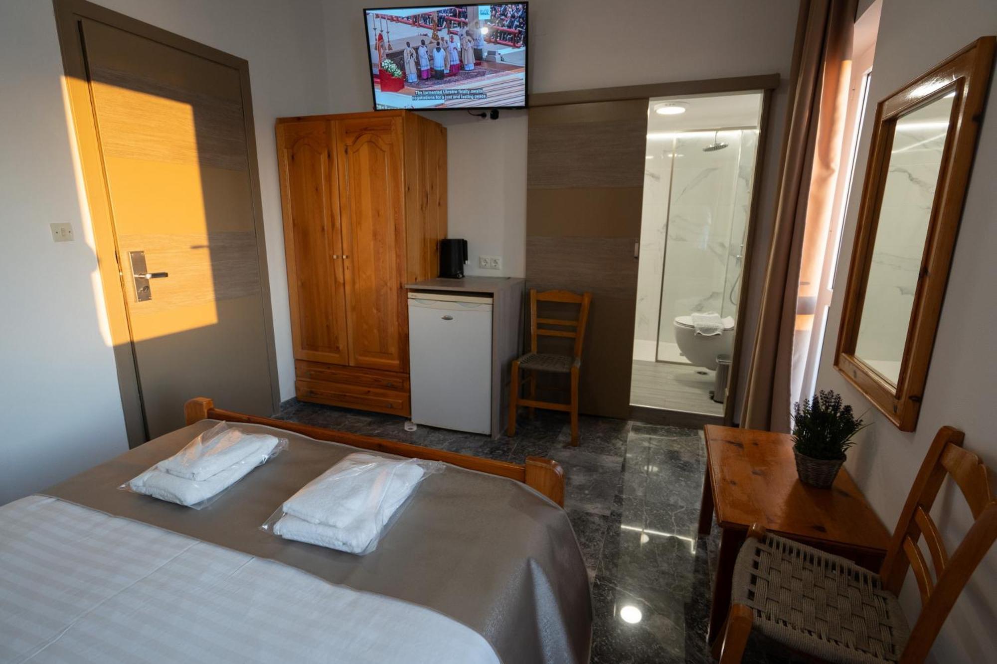 Klinakis Otel *